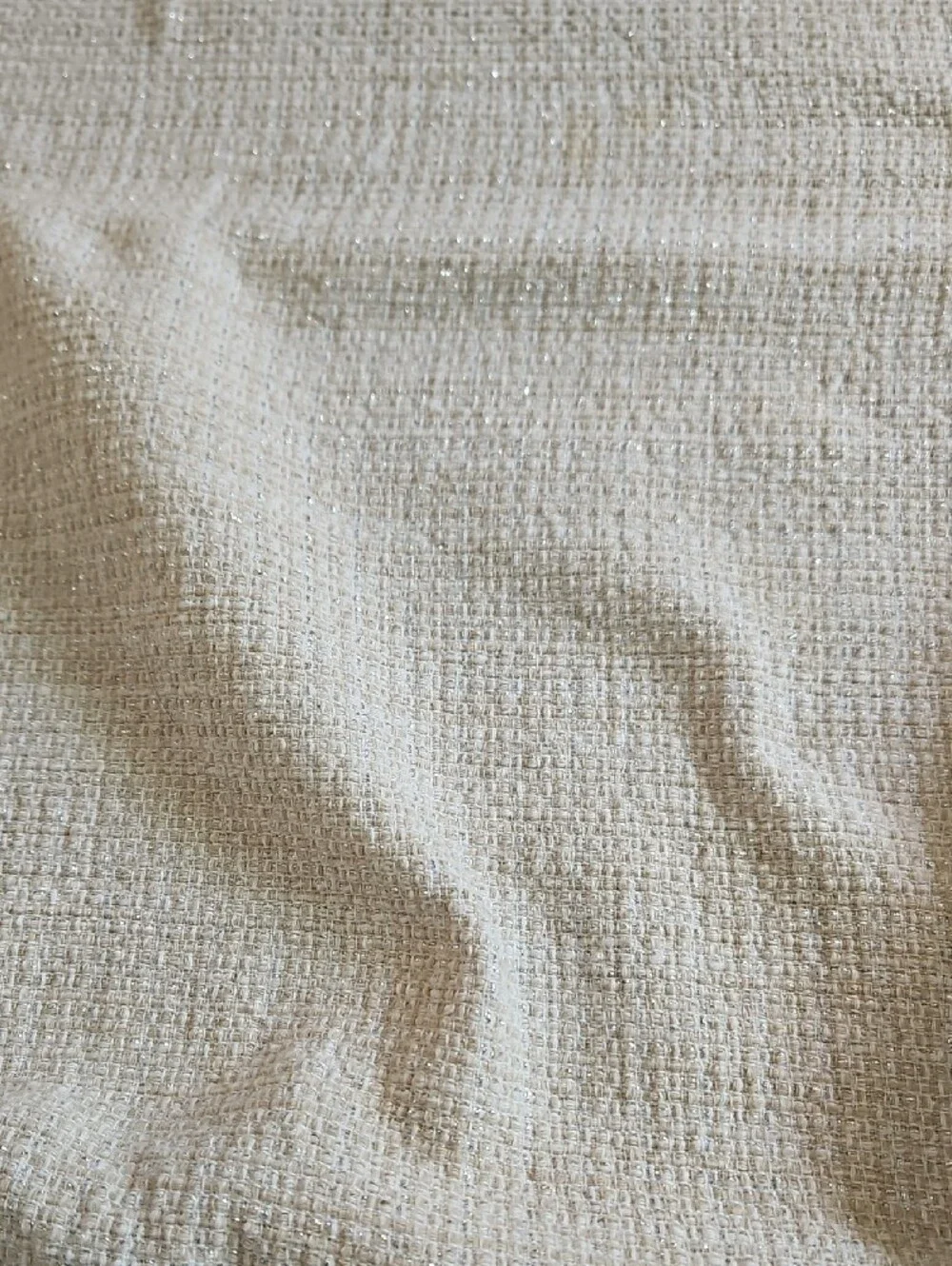 Cream & White Paisley Silver Thread Textured Tablecloth